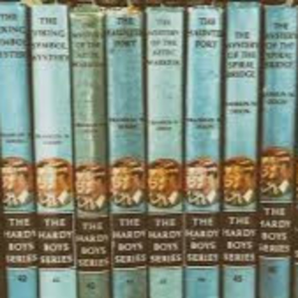 Meet your Posher, Sharon - Picture 1 of 1